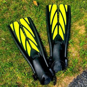 Nature’s Wing Atomic open-hell split-fin diving fins - barely used!